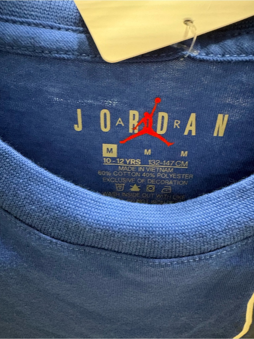 BOYS AIR JORDAN TEE SIZE M - Picture 3 of 3